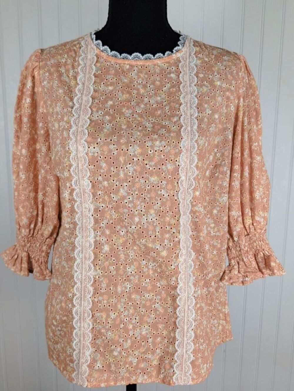 Aura Apricot Ditsy Floral Eyelet Blouse with Lace Panels & Puff Sleeves Medium